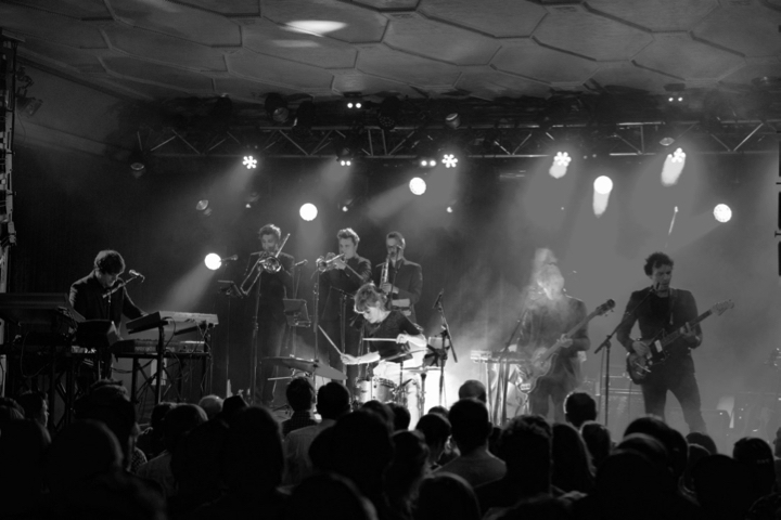 Isolde et Les Bens @ Vooruit, picture 31, photographed by Bart Baevegems - FrontView Magazine