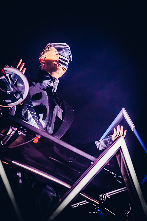 Tokio Hotel @ 013, picture 2, photographed by Elke Briers - FrontView Magazine