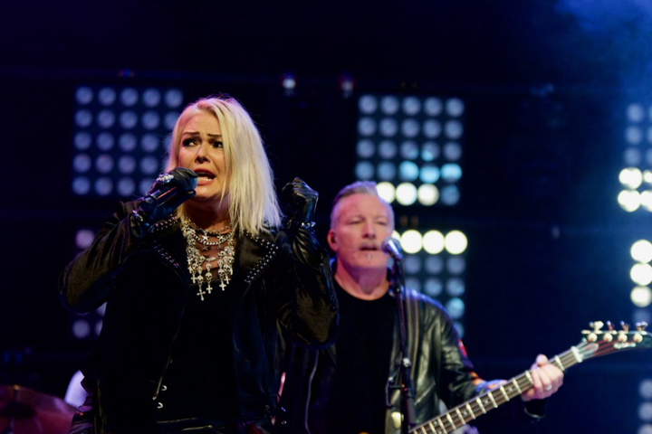 Kim Wilde @ Kursaal Oostende, picture 6, photographed by Bart Baevegems - FrontView Magazine