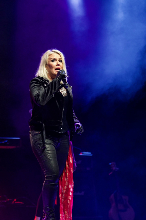 Kim Wilde @ Kursaal Oostende, picture 7, photographed by Bart Baevegems - FrontView Magazine