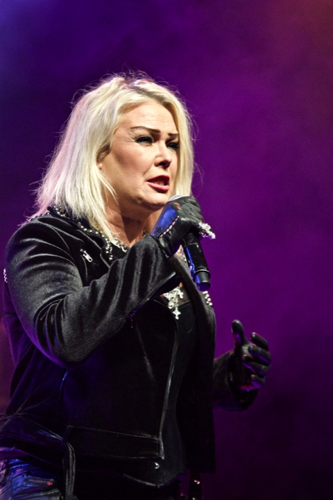 Kim Wilde @ Kursaal Oostende, picture 8, photographed by Bart Baevegems - FrontView Magazine