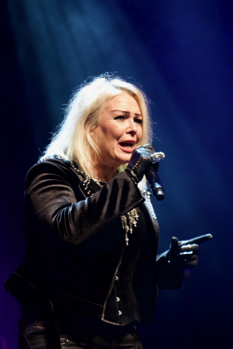Kim Wilde @ Kursaal Oostende, picture 14, photographed by Bart Baevegems - FrontView Magazine