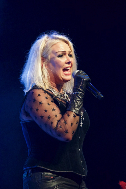 Kim Wilde @ Kursaal Oostende, picture 25, photographed by Bart Baevegems - FrontView Magazine