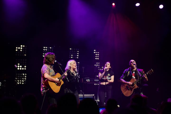 Kim Wilde @ Kursaal Oostende, picture 33, photographed by Bart Baevegems - FrontView Magazine