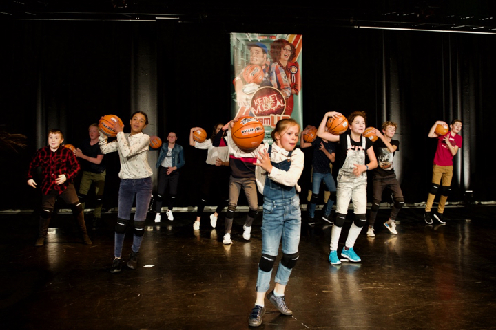 Team U.P.!Cast Ketnet musical Studio 100 @ Schelle, foto 10, foto's door Bart Baevegems - FrontView Magazine