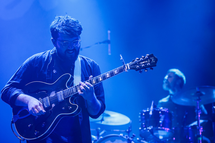 Bear's Den @ Lotto Arena, picture 6, photographed by Dorien Goetschalckx - FrontView Magazine