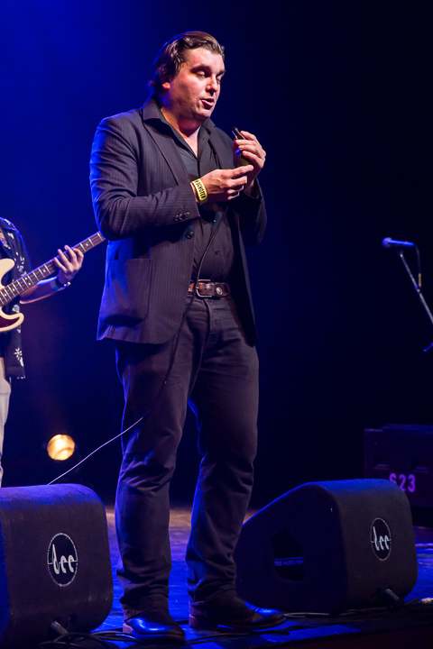 GILES ROBSON BAND (UK) @ Blues in Schoten, picture 13, photographed by Marc Verdonck - FrontView Magazine