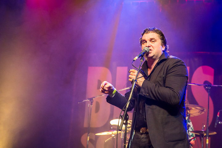 GILES ROBSON BAND (UK) @ Blues in Schoten, picture 24, photographed by Marc Verdonck - FrontView Magazine