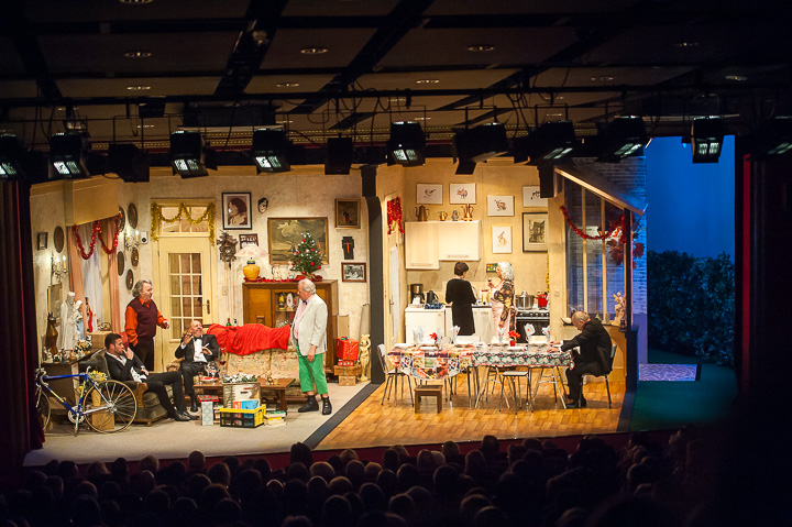 Première 't is altijd Kerstmis Bij Jef en Wis @ echt Antwaarps teater, foto 48, foto's door Goele Bormans - FrontView Magazine