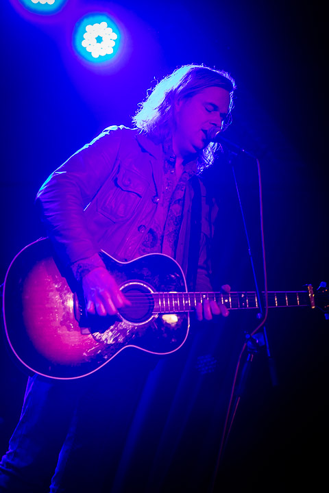Light Of Day Benefiet @ Club 27 Edegem, picture 4, photographed by Kris Saelen - FrontView Magazine