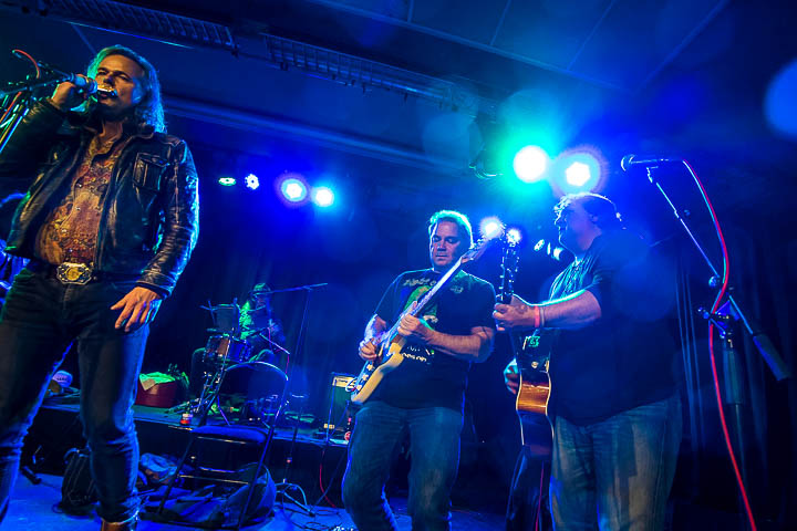 Light Of Day Benefiet @ Club 27 Edegem, picture 32, photographed by Kris Saelen - FrontView Magazine