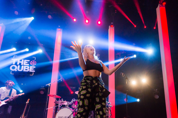 Anne-Marie @ The Qube 2017, foto 6, foto's door Jonas Wallecan - FrontView Magazine