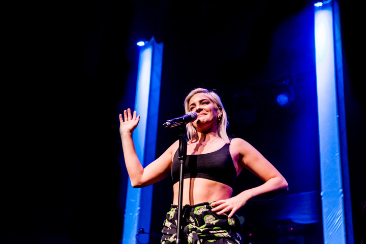 Anne-Marie @ The Qube 2017, foto 17, foto's door Jonas Wallecan - FrontView Magazine