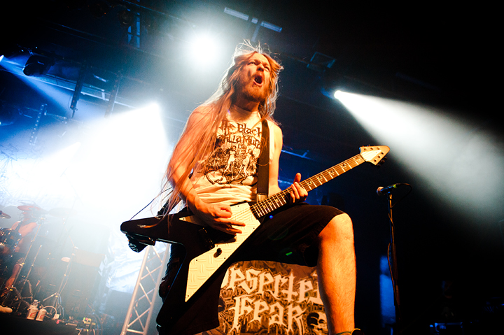 Deserted Fear @ Mtv Headbanger's Ball, picture 6, photographed by Magali Decamps - FrontView Magazine