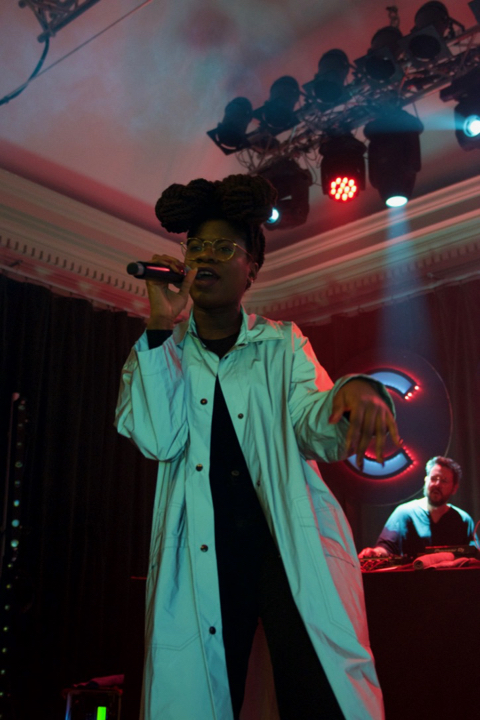 Coely @ De Casino, picture 1, photographed by Bart Baevegems - FrontView Magazine