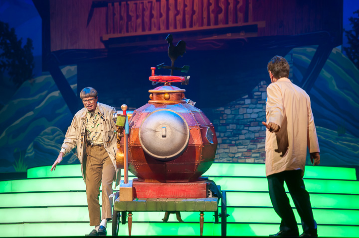 Samson & Gert Kerstshow @ Plopsaland, picture 20, photographed by Goele Bormans - FrontView Magazine