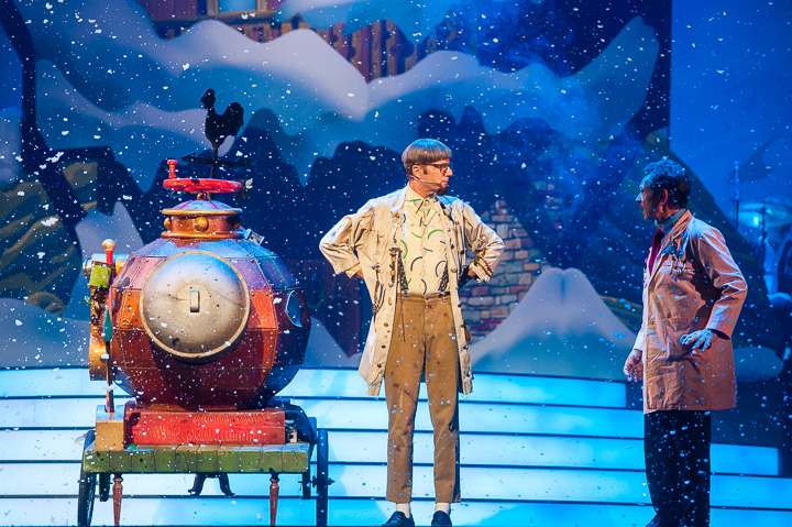 Samson & Gert Kerstshow @ Plopsaland, picture 22, photographed by Goele Bormans - FrontView Magazine