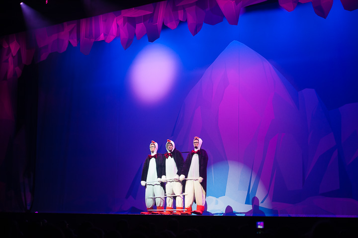 Samson & Gert Kerstshow @ Plopsaland, picture 29, photographed by Goele Bormans - FrontView Magazine