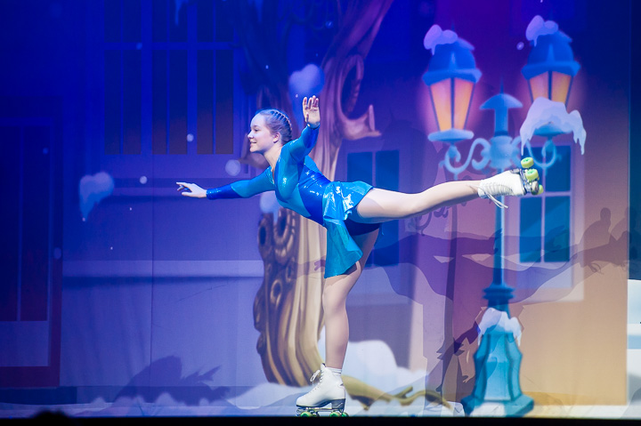 Samson & Gert Kerstshow @ Plopsaland, picture 33, photographed by Goele Bormans - FrontView Magazine
