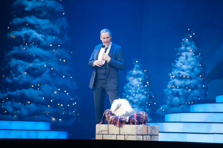 Samson & Gert Kerstshow @ Plopsaland, picture 42, photographed by Goele Bormans - FrontView Magazine