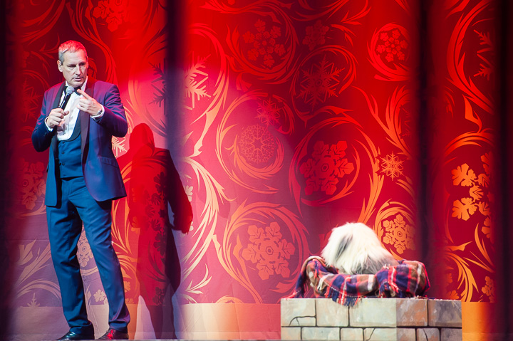 Samson & Gert Kerstshow @ Plopsaland, picture 46, photographed by Goele Bormans - FrontView Magazine
