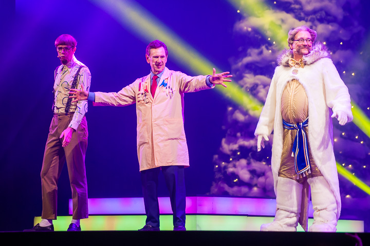 Samson & Gert Kerstshow @ Plopsaland, picture 67, photographed by Goele Bormans - FrontView Magazine
