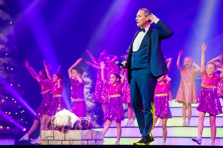 Samson & Gert Kerstshow @ Plopsaland, picture 70, photographed by Goele Bormans - FrontView Magazine