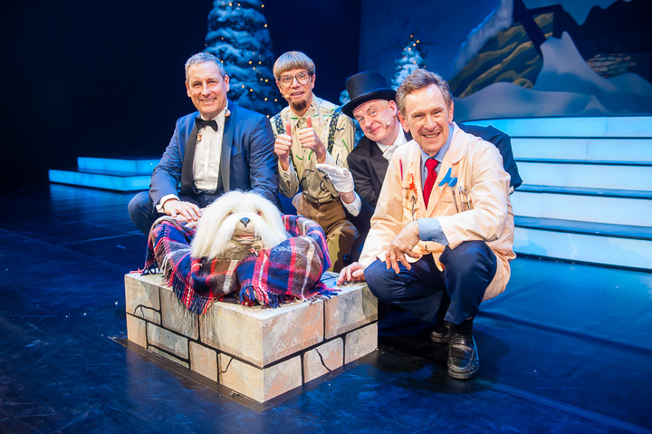 Samson & Gert Kerstshow @ Plopsaland, picture 76, photographed by Goele Bormans - FrontView Magazine