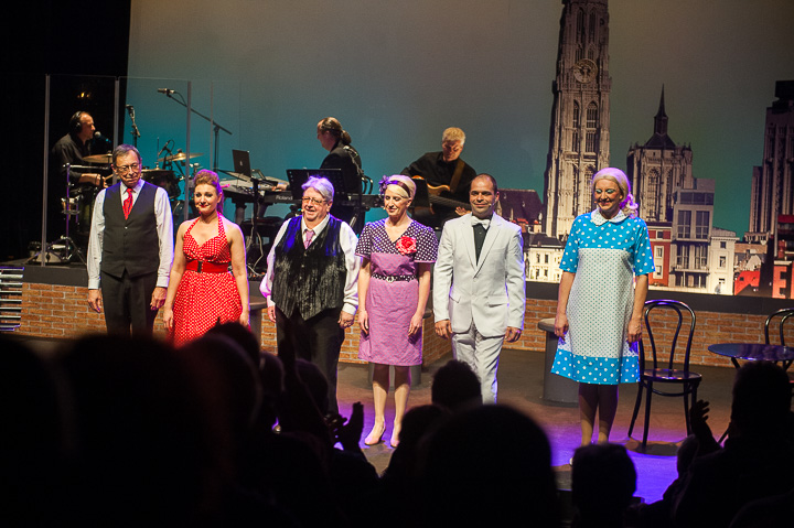 Azzek nog zou trouwen @ Rode Zaal - Fakkelteater, picture 2, photographed by Goele Bormans - FrontView Magazine