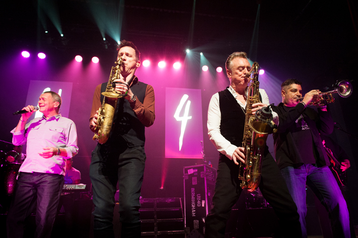 UB40 @ De Roma, picture 6, photographed by Sandra Van Watermeulen - FrontView Magazine