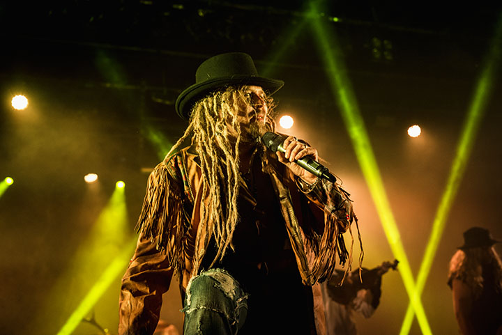 Korpiklaani @ Trix, picture 15, photographed by Jef Peeters - FrontView Magazine
