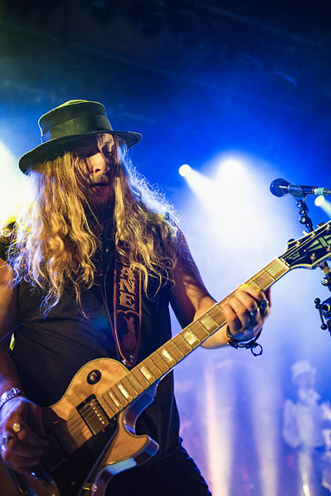Korpiklaani @ Trix, picture 18, photographed by Jef Peeters - FrontView Magazine