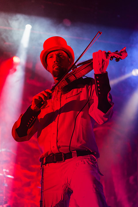 Korpiklaani @ Trix, picture 25, photographed by Jef Peeters - FrontView Magazine