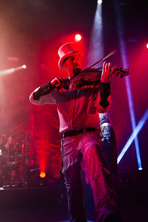 Korpiklaani @ Trix, picture 26, photographed by Jef Peeters - FrontView Magazine