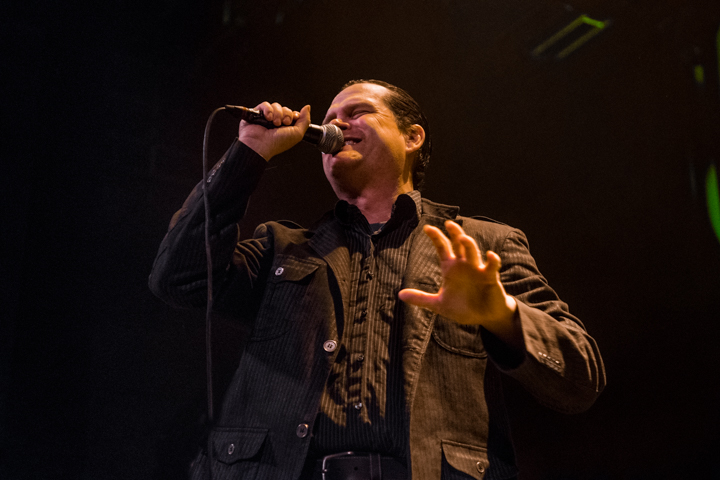 Electric Six @ Effenaar, picture 7, photographed by Erwin Evrard - FrontView Magazine