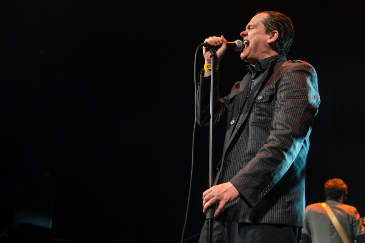 Electric Six @ Effenaar, picture 22, photographed by Erwin Evrard - FrontView Magazine
