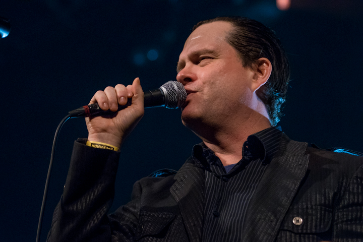 Electric Six @ Effenaar, picture 27, photographed by Erwin Evrard - FrontView Magazine