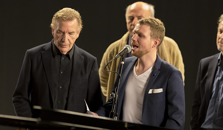 Opname trailer musical 40-45 @ Studio100, picture 3, photographed by dirk janssens - FrontView Magazine