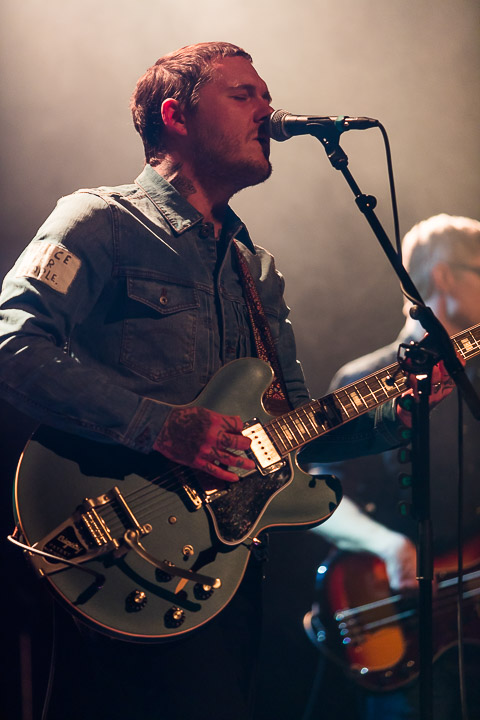 Brian Fallon & The Howling Weather De Roma Antwerpen, picture 4, photographed by Kris Saelen - FrontView Magazine