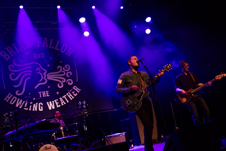 Brian Fallon & The Howling Weather De Roma Antwerpen, picture 9, photographed by Kris Saelen - FrontView Magazine