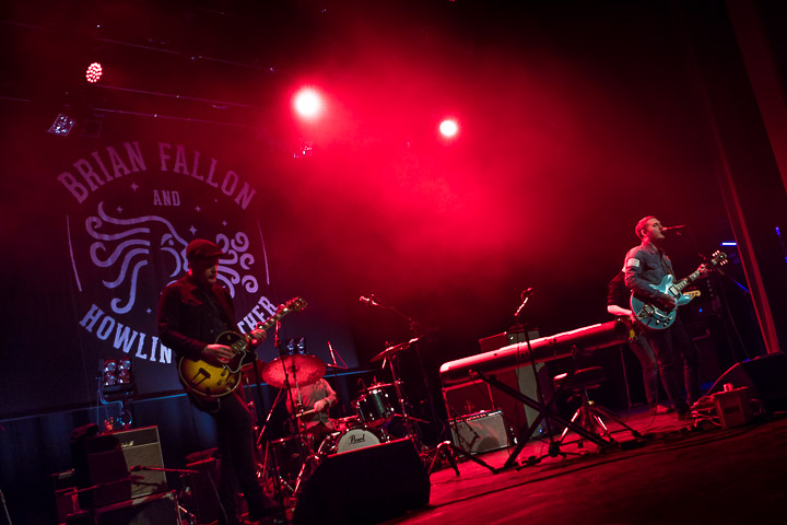 Brian Fallon & The Howling Weather De Roma Antwerpen, picture 12, photographed by Kris Saelen - FrontView Magazine