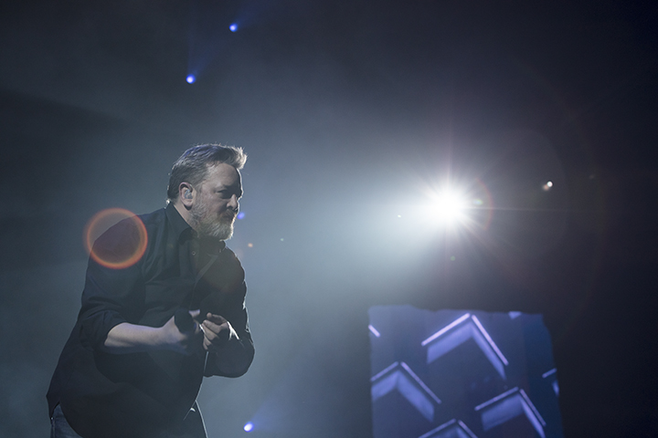 ELBOW @ Sportpaleis, picture 3, photographed by Frank Lambrechts - FrontView Magazine