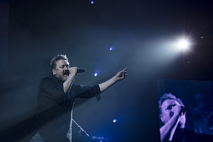 ELBOW @ Sportpaleis, picture 4, photographed by Frank Lambrechts - FrontView Magazine
