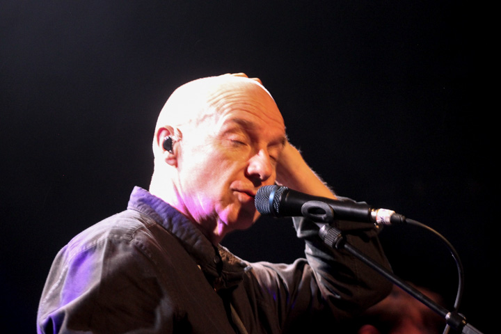 Midge Ure @ De Casino Sint-Niklaas, picture 5, photographed by Hilde  Hermans - FrontView Magazine