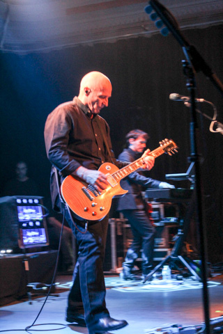 Midge Ure @ De Casino Sint-Niklaas, picture 12, photographed by Hilde  Hermans - FrontView Magazine