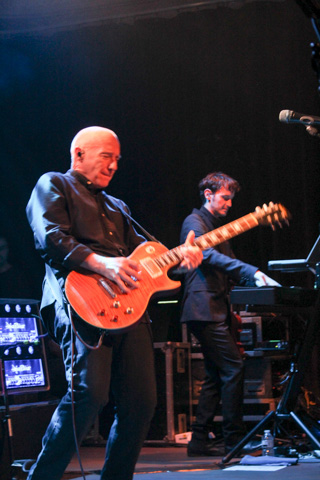 Midge Ure @ De Casino Sint-Niklaas, picture 13, photographed by Hilde  Hermans - FrontView Magazine