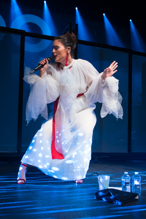 Jessie Ware @ Ancienne Belgique, foto 9, foto's door Erwin Evrard - FrontView Magazine