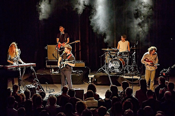 School is Cool @ De Casino, foto 12, foto's door Alex Wyckmans - FrontView Magazine