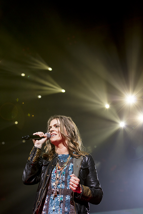 Karen Damen @ Lotto Arena, picture 6, photographed by Frank Lambrechts - FrontView Magazine