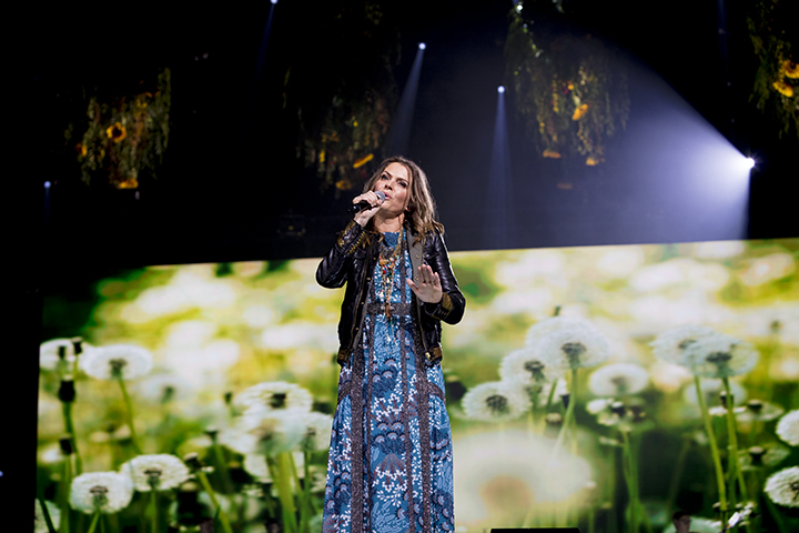 Karen Damen @ Lotto Arena, picture 7, photographed by Frank Lambrechts - FrontView Magazine